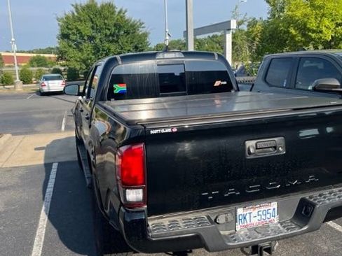 Used 2019 Toyota Tacoma TRD Sport RWD image 6