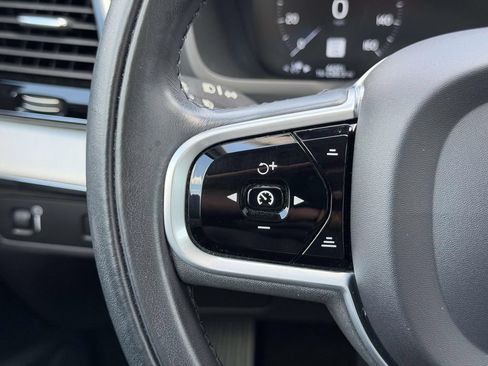 Used 2021 Volvo XC90 T5 Momentum w/ Advanced Package FWD image 9