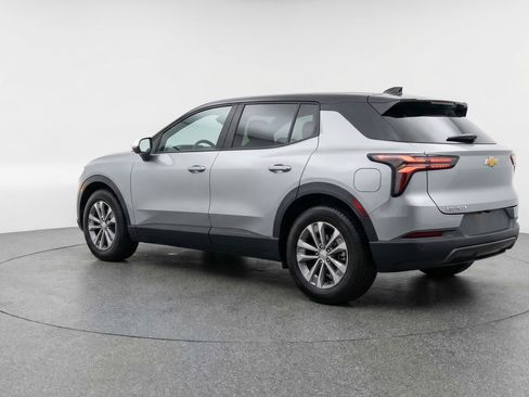 Used 2025 Chevrolet Equinox LT image 6