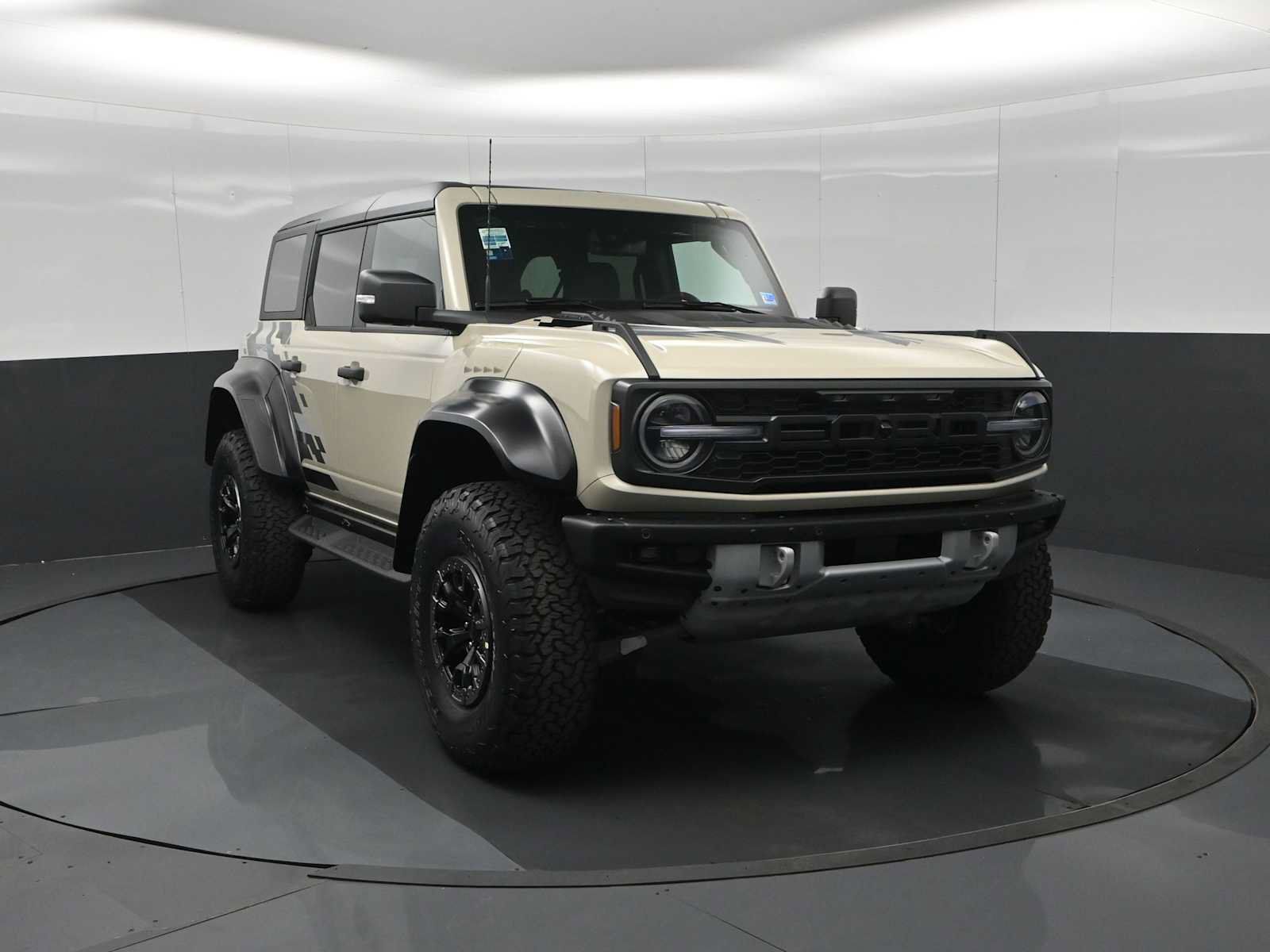 New 2026 Ford Bronco Raptor AWD/4WD image 2
