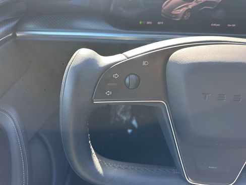 Used 2021 Tesla Model S Plaid image 16