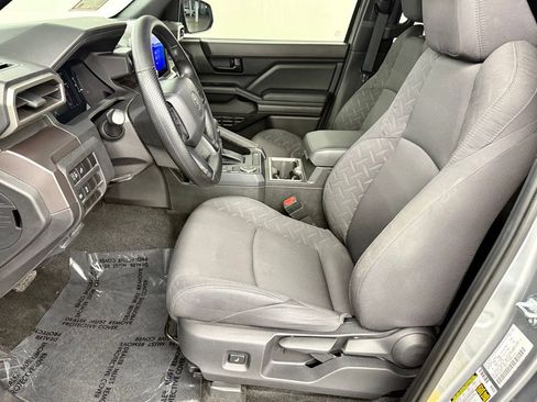 Certified 2025 Toyota Tacoma SR5 image 20