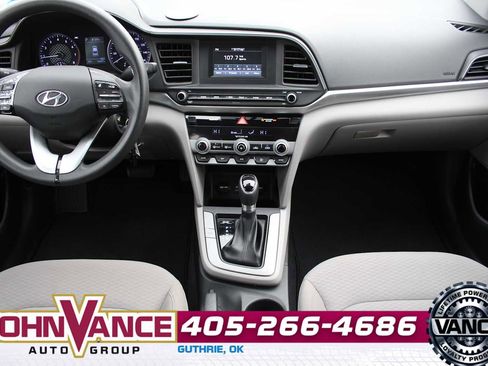 Used 2020 Hyundai Elantra SE image 22