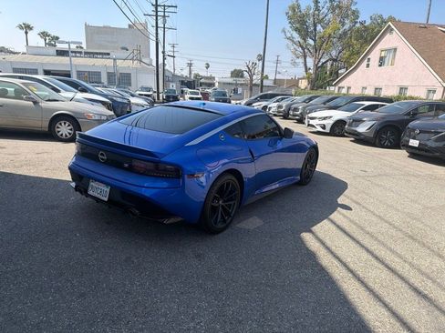 Used 2025 Nissan Z Performance w/ Floor Mat Package RWD image 2