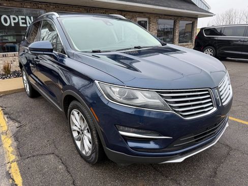 Used 2016 Lincoln MKC Select w/ Lincoln MKC Climate Package image 1
