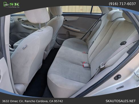 Used 2011 Toyota Corolla LE FWD image 26