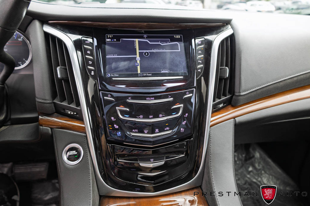 Used 2020 Cadillac Escalade Premium Luxury AWD/4WD image 34