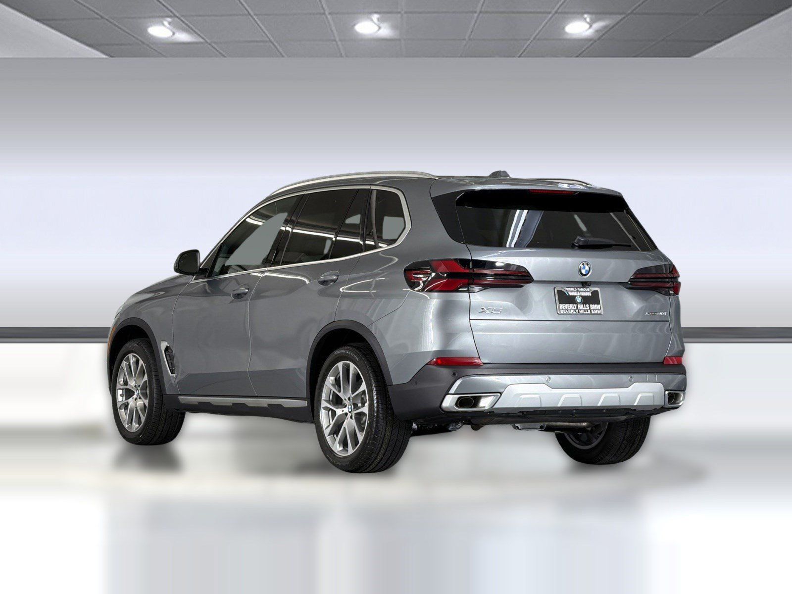Used 2026 BMW X5 sDrive40i w/ Premium Package RWD image 3