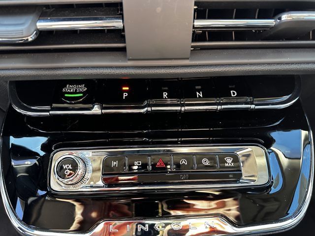 Certified 2023 Lincoln Corsair AWD w/ Equipment Group 101A image 24