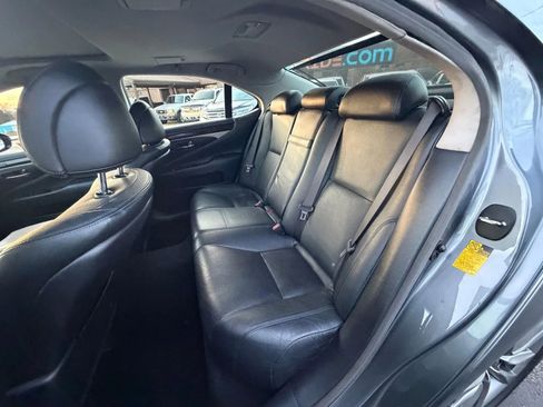 Used 2013 Lexus LS 460 AWD image 12