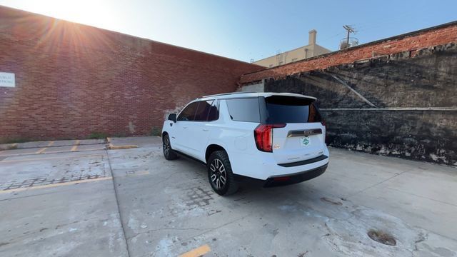 Used 2023 GMC Yukon AT4 w/ Technology Package AWD/4WD image 6