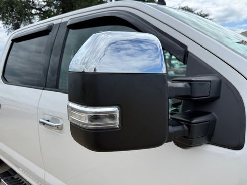 Used 2019 Ford F250 Lariat w/ Lariat Ultimate Package RWD image 10