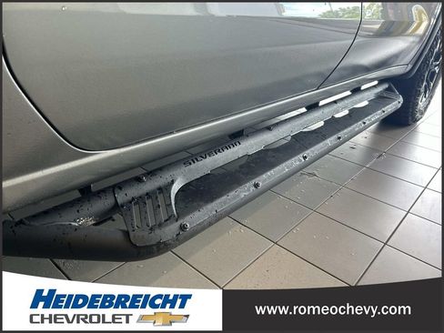 Used 2024 Chevrolet Silverado 1500 ZR2 w/ Technology Package AWD/4WD image 35