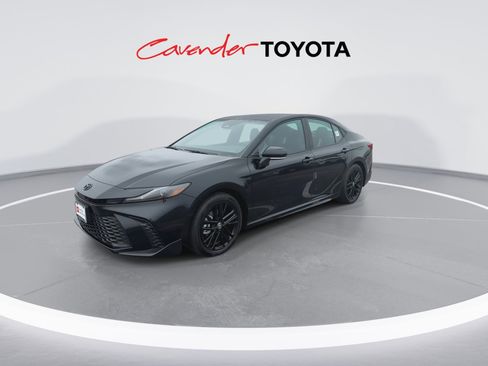 Certified 2026 Toyota Camry SE w/ Convenience Package image 4