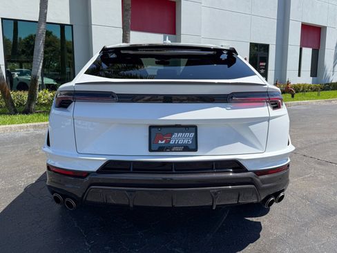 Used 2023 Lamborghini Urus Performante image 13