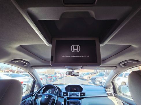 Used 2013 Honda Odyssey Touring Elite image 27