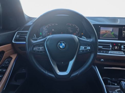 Used 2019 BMW 330i xDrive Sedan w/ Convenience Package AWD/4WD image 11
