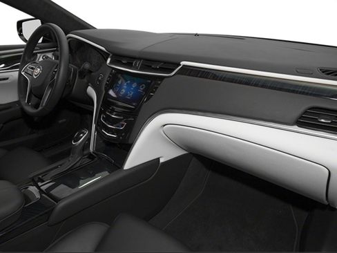 Used 2013 Cadillac XTS Premium image 8