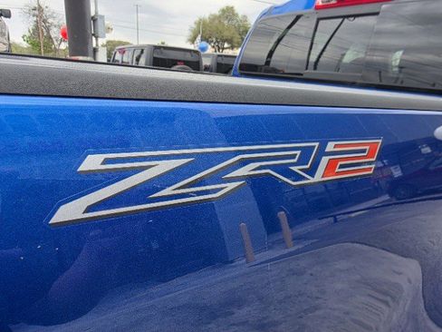 Used 2019 Chevrolet Colorado ZR2 image 12