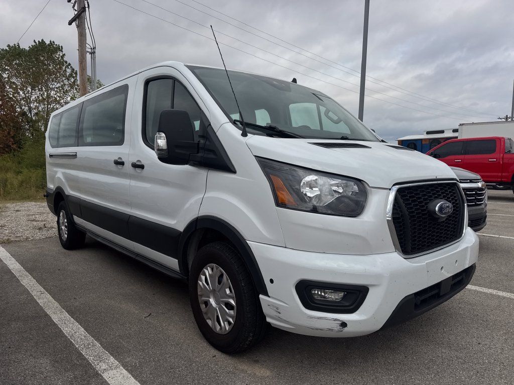 Used 2024 Ford Transit 350 XLT RWD image 5