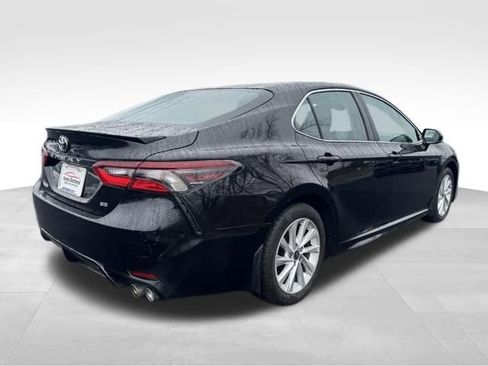 Used 2024 Toyota Camry SE FWD image 8
