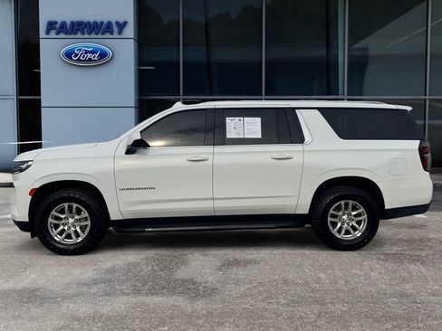 Used 2022 Chevrolet Suburban LT image 7