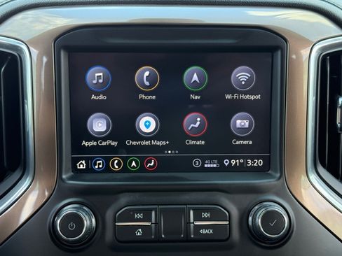 Used 2020 Chevrolet Silverado 1500 High Country w/ Technology Package AWD/4WD image 15