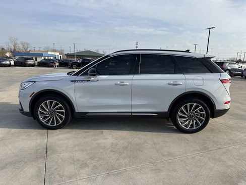 Used 2025 Lincoln Corsair Reserve w/ Equipment Group 202A image 4