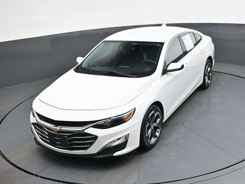 Used 2023 Chevrolet Malibu LT image 32