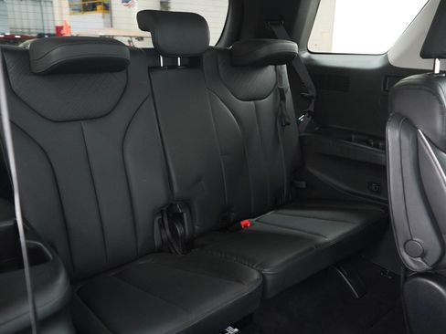Used 2025 Hyundai Palisade SEL AWD/4WD image 13