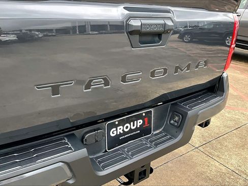 Used 2025 Toyota Tacoma SR5 RWD image 29