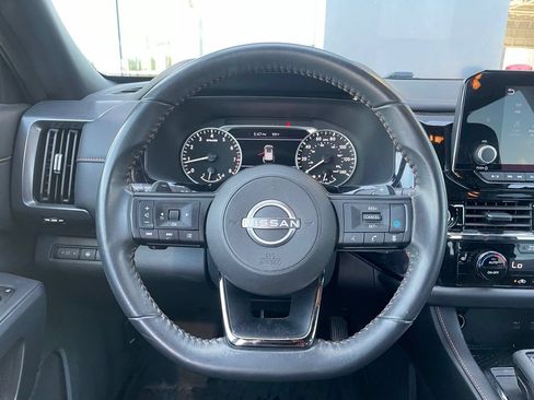 Used 2024 Nissan Pathfinder Rock Creek AWD/4WD image 13