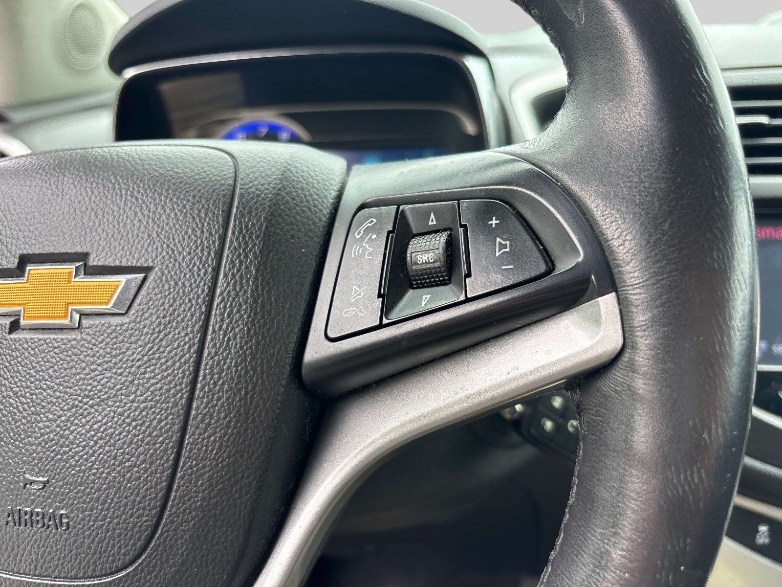 Used 2016 Chevrolet Trax LT w/ LT Convenience Package FWD image 17