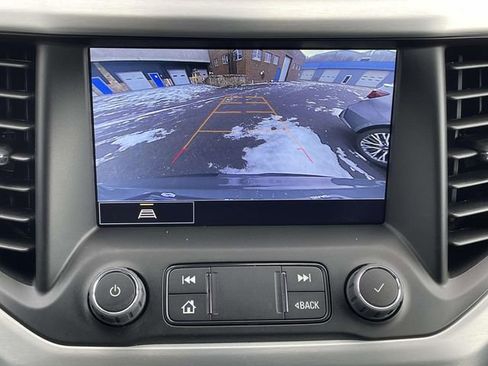 Used 2023 GMC Acadia SLT image 24