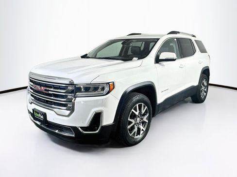 Used 2023 GMC Acadia SLT FWD image 3