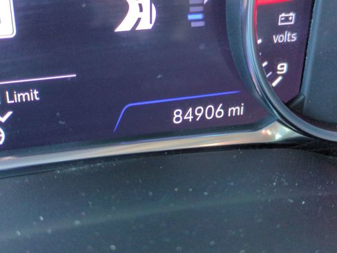 Used 2021 Chevrolet Blazer RS w/ Enhanced Convenience Package FWD image 22
