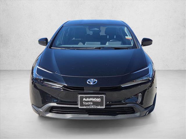 Used 2024 Toyota Prius LE FWD image 2