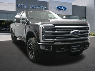 New 2026 Ford F350 Platinum w/ Platinum Plus Package 360° Tour