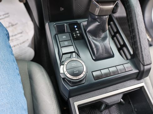 Certified 2024 Toyota Tacoma SR5 AWD/4WD image 27