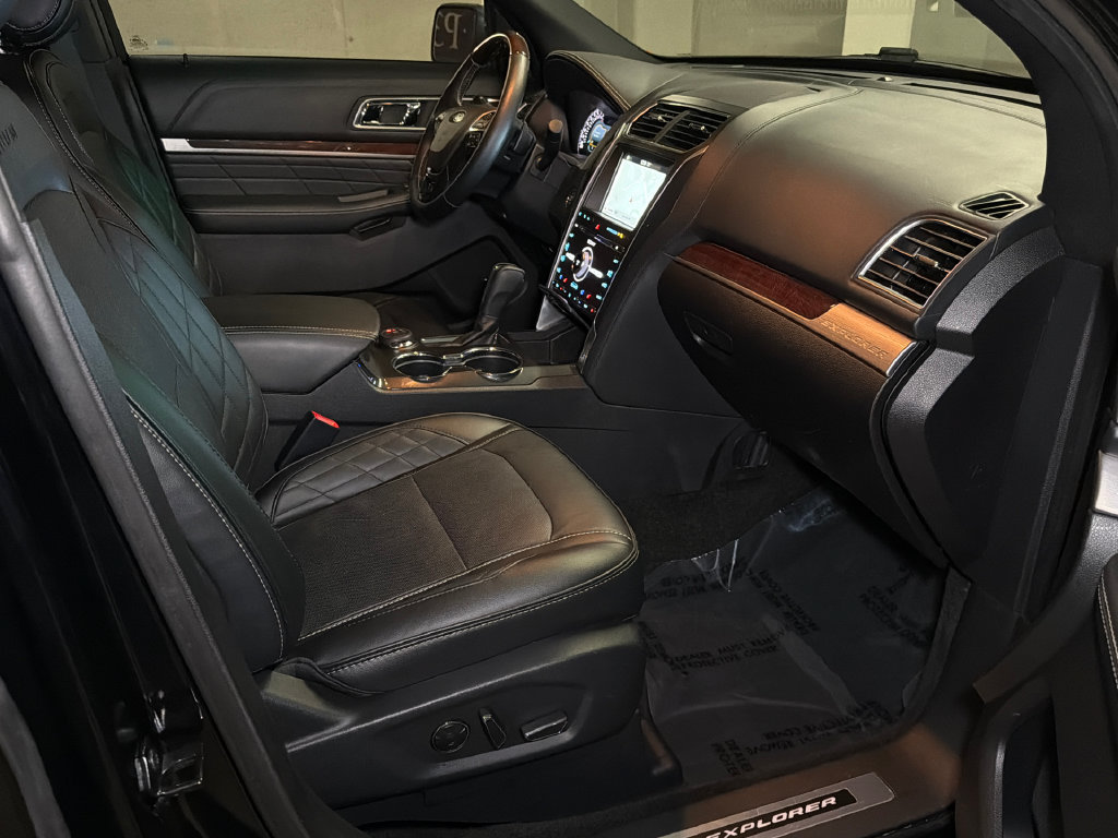 Used 2017 Ford Explorer Platinum AWD/4WD image 13