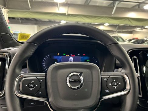 Certified 2023 Volvo C40 P8 Recharge Plus w/ Climate Package AWD/4WD image 12