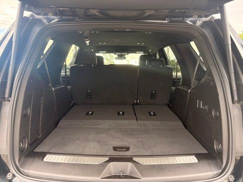 Used 2025 GMC Yukon AT4 AWD/4WD image 31