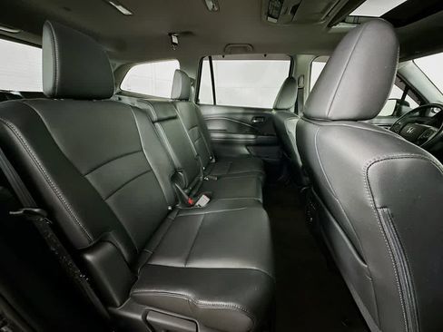 Used 2016 Honda Pilot Touring image 34