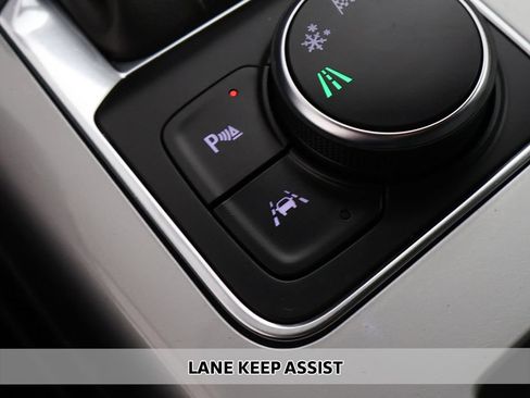 Used 2024 Chevrolet Blazer LT w/ Convenience Package FWD image 4