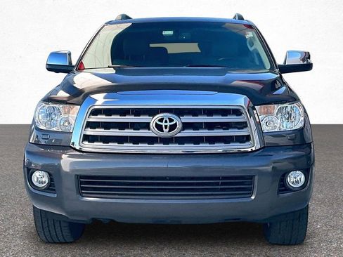 Used 2016 Toyota Sequoia Limited w/ Safety & Convenience Package image 3