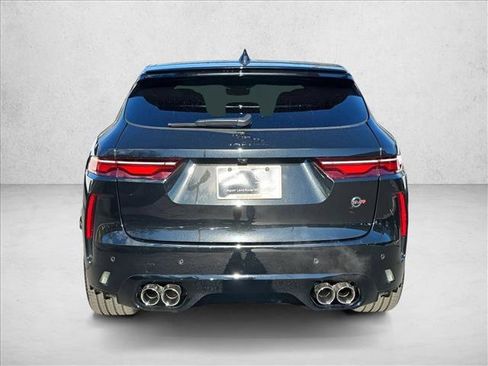 Certified 2024 Jaguar F-PACE SVR image 6
