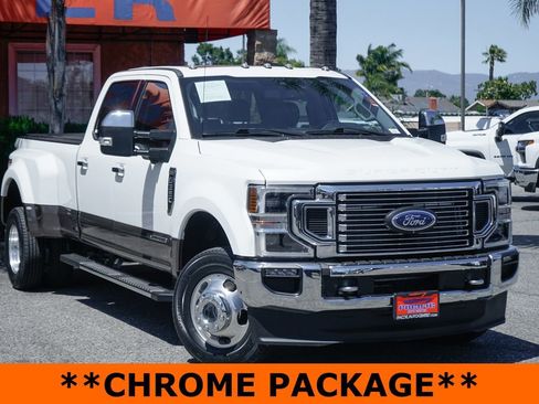 Used 2021 Ford F350 Lariat w/ Lariat Ultimate Package AWD/4WD image 2