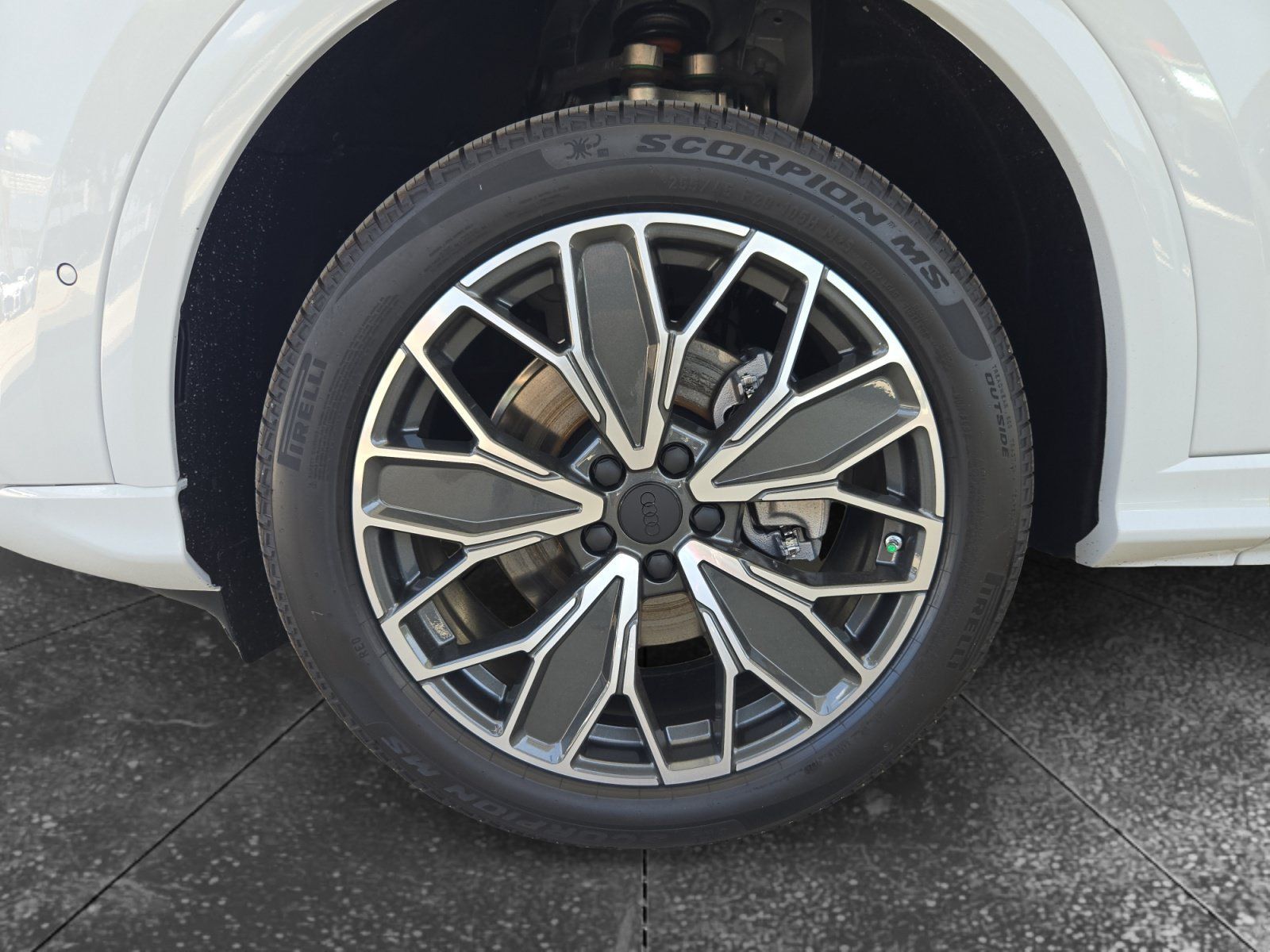 New 2026 Audi Q5 Premium Plus AWD/4WD image 9