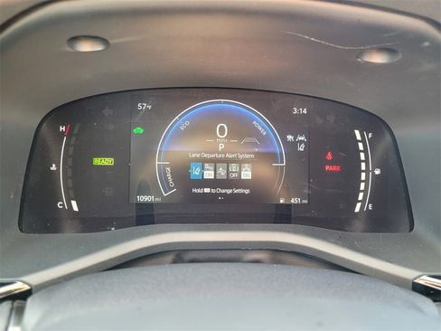 Used 2025 Toyota Camry SE image 21