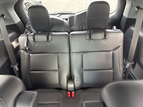 Used 2023 Ford Explorer XLT w/ Equipment Group 202A image 12